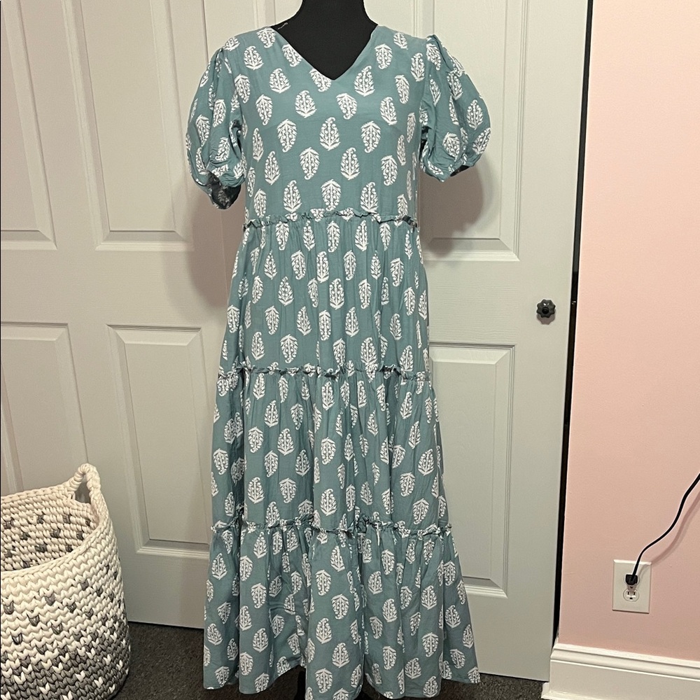 Lucky Brand Light Green Maxi Dress with White Leaf Print